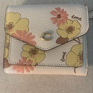 Coach wallet new without tags